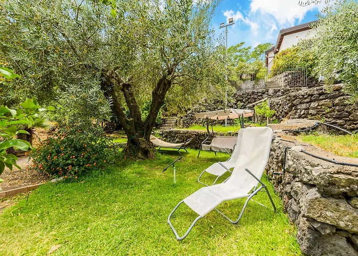 With Pool And Panoramic Surroundings Villa *